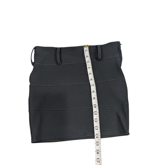 Small Grey Mini Skirt with Belt Loops 8h - Picture 6 of 7